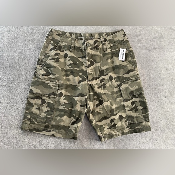 Old Navy Cargo Shorts Mens 30 Olive Green Camouflage Military Hiking Camp NEW - Picture 1 of 14